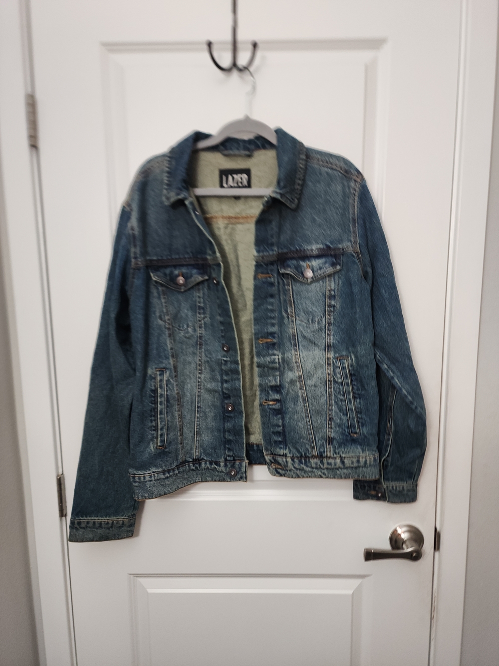 Lazer  Men’s Classic Blue Denim Trucker  Jacket